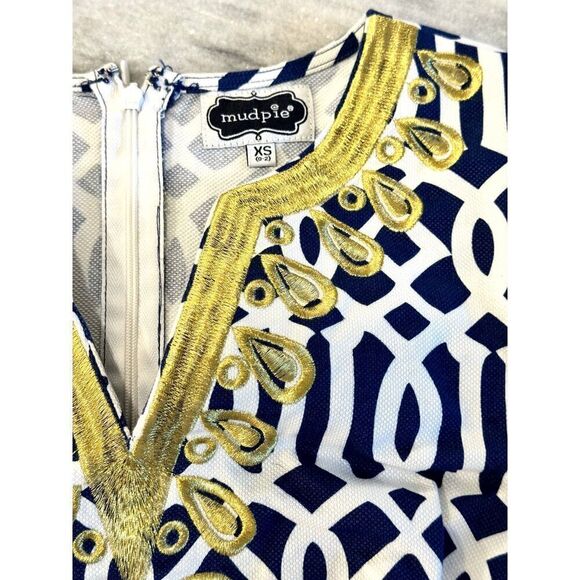 Gorgeous Mud Pie Short Sleeve Shift Dress w/ Gold Embellishment Sz XS EUC preppy - Picture 4 of 8